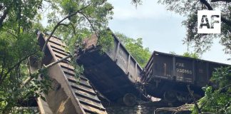PC Tecomán mantiene vigilancia tras descarrilamiento del tren; acceso a La Guaracha permanecerá restringido