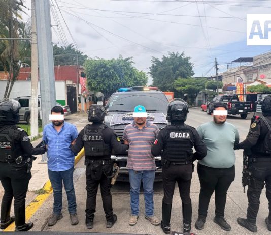 Policías del Estado aseguraron 2 millones de pesos en efectivo y arrestaron a tres sujetos en Tonalá, Jalisco