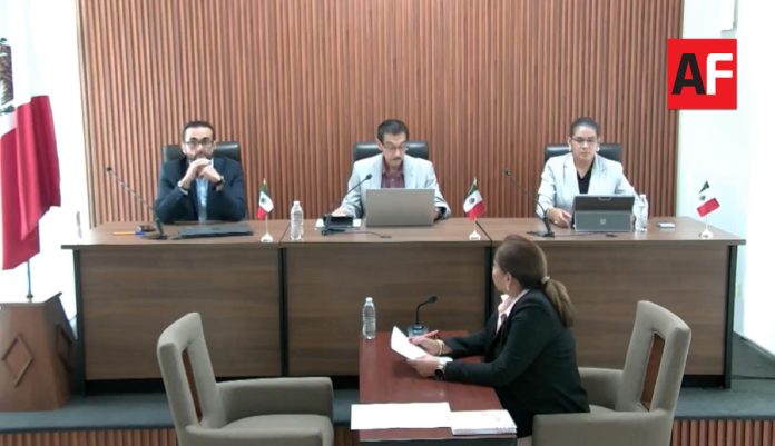 Sesión del Tribunal Electoral del Estado de Colima sobre la denuncia presentada por Martha Zepeda contra Rosa María Bayardo2