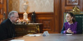 Sheinbaum dialoga con Pietro Parolin