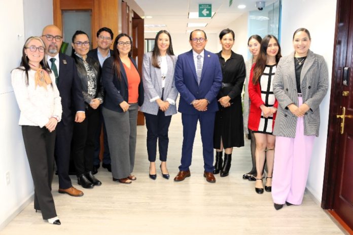 UdeC explora posibilidades de colaboración con el Tribunal de Disciplina Judicial (1)