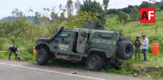 Vuelca blindado del Ejército en Tocumbo; siete militares resultan heridos, dos graves