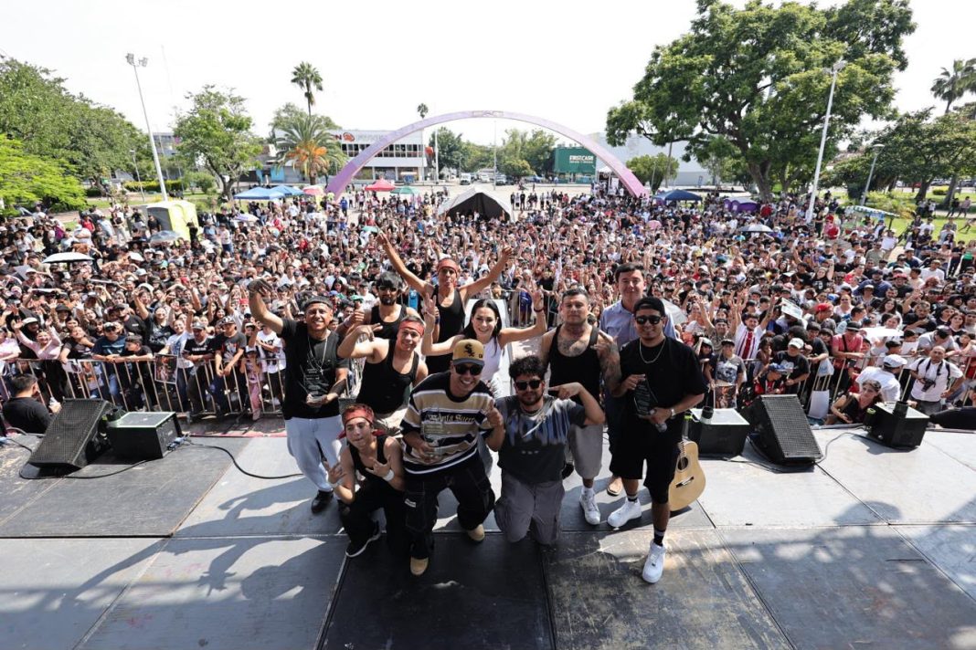 Guadalajara en Escena reúne a miles de jóvenes en Oblatos