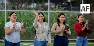 Gobernadora de Colima entregó nueva cancha de futbol 5 en la colonia ‘Valle Real’ de Cuauhtémoc