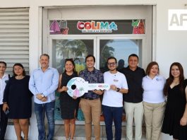 Subsectur entrega módulo de información turística a guías y operadores de Manzanillo