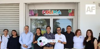 Subsectur entrega módulo de información turística a guías y operadores de Manzanillo