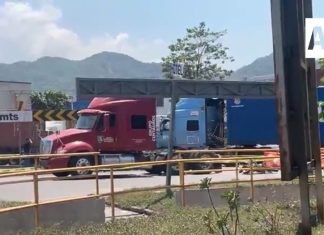 Muere motociclista tras chocar contra un tráiler en la carretera Jalipa–Puerto