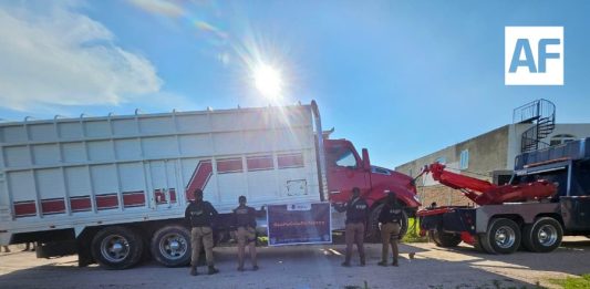 Recupera Policía Estatal de Caminos tres vehículos de carga robados en San Julián Jalisco