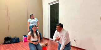Salud Colima capacita a personal de Manzanillo en RCP y uso de DEA, para mejorar respuesta ante emergencias