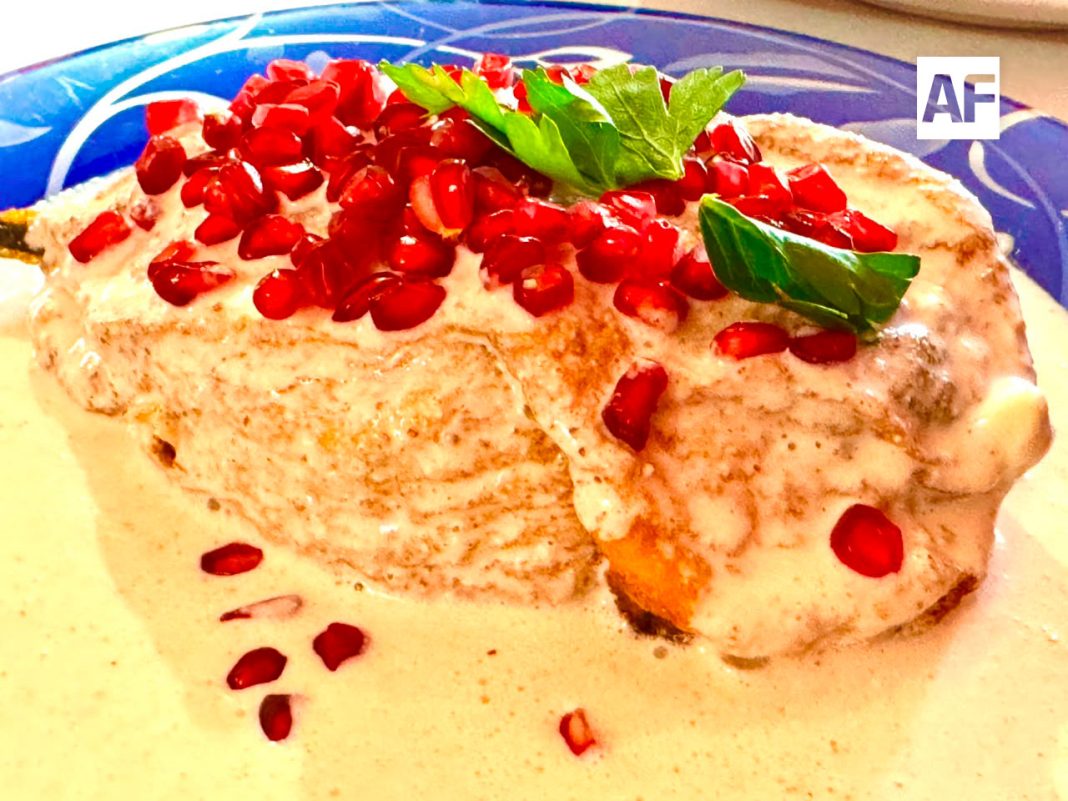chiles-en-nogada
