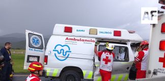 Continúan los accidentes en la autopista Guadalajara- Colima, ahora chocó una ambulancia en Sayula Jalisco.