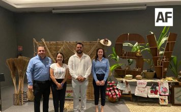 Colaboradores de la Coordinación General de Vinculación participan en el 1er Foro Artesanal «Sembrando Vida Colima»