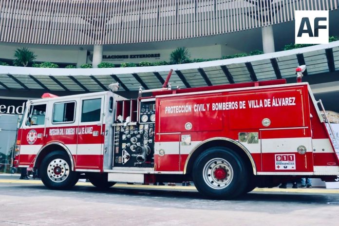 entrega-de-camion-motobomba-bomberos-villa-Sendera_6