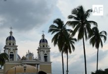 Prevén lluvias fuertes y oleaje elevado para Colima este lunes