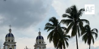 Prevén lluvias fuertes y oleaje elevado para Colima este lunes