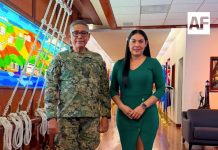 Gobernadora Indira Vizcaíno y Secretario de Marina evalúan proyectos de infraestructura para el estado de Colima