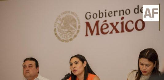 Indira Vizcaíno, SICT, GN y Pinfra informan a cámaras empresariales avances de autopista Colima-Manzanillo