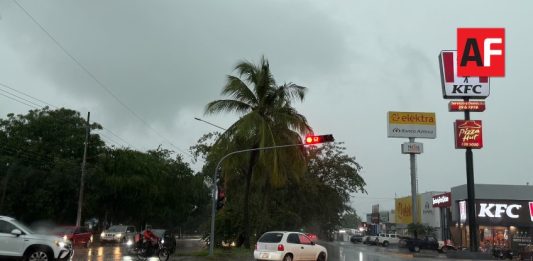Prevén lluvias fuertes, oleaje de hasta 4 metros y rachas de viento en Colima