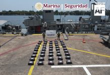 Marina asegura más de 1.6 toneladas de presunta cocaína frente a costas de Michoacán