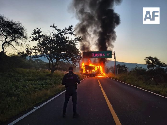 michoacan-bloqueos1