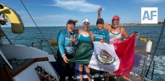 Pouleth Carbajal hace historia para Colima y México, al cruzar a nado y sola el Canal de la Mancha