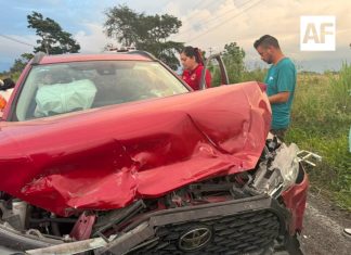 Dos personas resultan lesionadas tras choque en carretera Alcaraces-Quesería