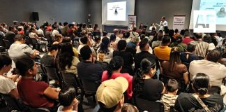 Gobierno de Indira Vizcaíno impulsa el autoempleo como vía hacia la formalidad; participan 350 personas en sesión informativa