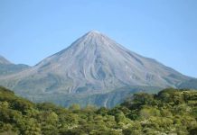 Volcán de Colima se mantiene estable y con baja actividad: UEPC
