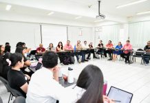 Analizan estudiantes y docentes el uso de la IA en el aprendizaje