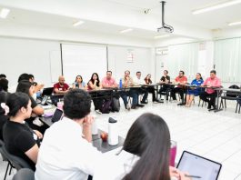 Analizan estudiantes y docentes el uso de la IA en el aprendizaje