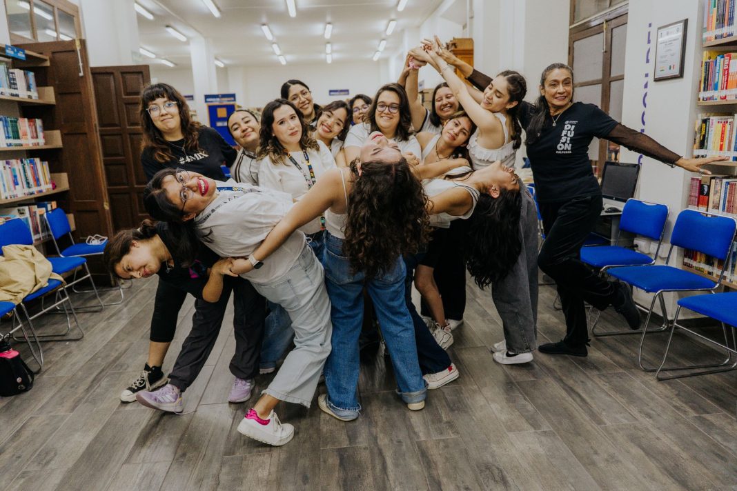 Carmen Solorio imparte taller de teatro en Guanajuato