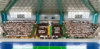Con foto monumental, conmemora Bachillerato 5 su 60 aniversario