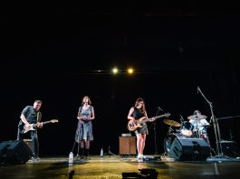 Disfrutan colimenses de distintos ritmos y fusiones musicales con el grupo Rei Volcana