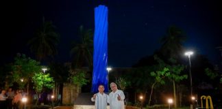 Develan obra de Sebastián e inauguran el Jardín del Saber, en el campus central