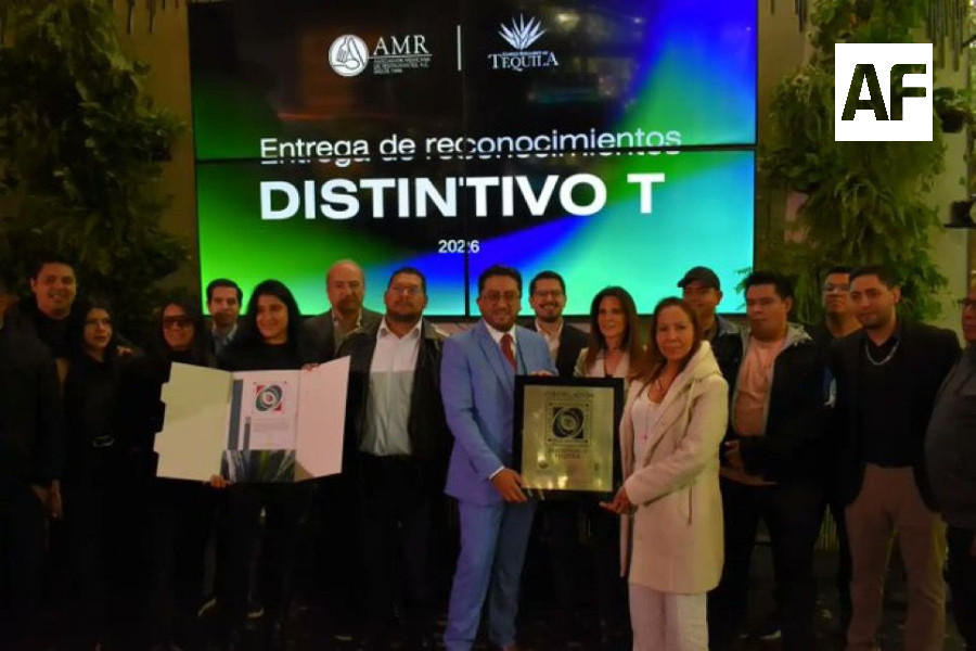 Entregan 16 Distintivos “T” a establecimientos de la Ciudad de México1
