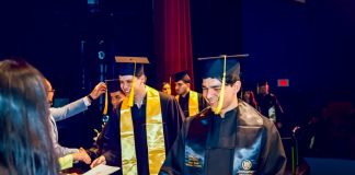 Egresan 173 estudiantes de licenciatura y posgrado de la Facultad de Economía de la UdeC