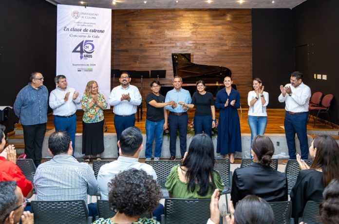Inicia IUBA festejos por 45 aniversario con piano nuevo y concierto de gala
