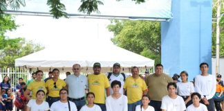 Loros de futbol profesional retoman el vuelo