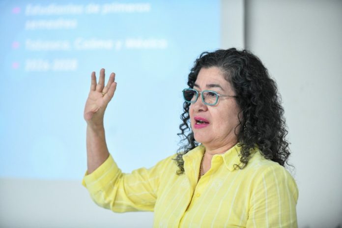 Investigan cómo juventudes reconocen y normalizan violencias digital_Isabel