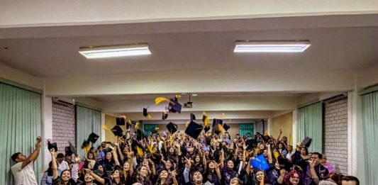 Concluyen 65 jóvenes la Licenciatura en Enseñanza de Lenguas de la UdeC