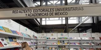 Libros universitarios frente a la IA: UdeC participa en debate editorial en FILUNI 2026