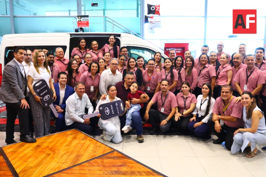 Toyota-dona-dos-unidades-al-CRIT-Colima;-facilitarán-el-traslado-de-niñas,-niños-y-sus-familias9