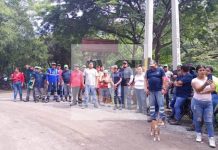Trabajadores de planta de reciclaje del relleno sanitario de Manzanillo hace paro de labores