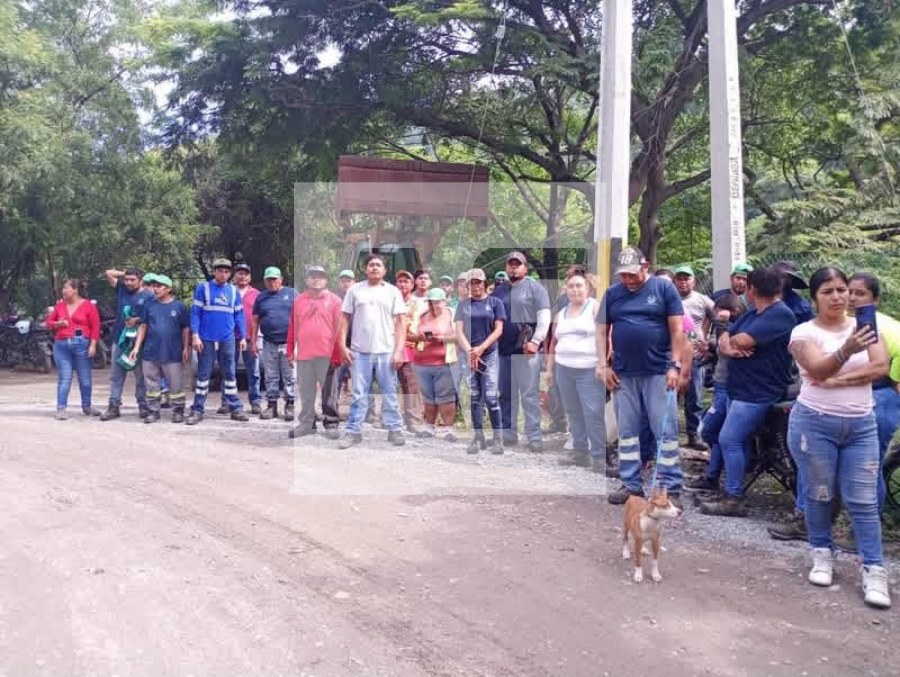 Trabajadores-de-planta-de-reciclaje-del-relleno-sanitario-de-Manzanillo-hace-paro-de-labores3