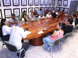Educación Colima sostiene reunión de trabajo con padres de familia para fortalecer seguridad en los planteles educativos