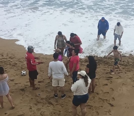 Tormenta tropical ‘Rachel’ obliga a cerrar playas del litoral colimense y navegación en Manzanillo, por oleaje fuerte y elevado