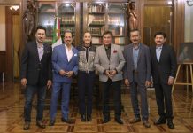 Sheinbaum recibe a los Tigres del Norte en Palacio Nacional