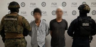 Fuerzas estatales y federales detienen en Manzanillo a dos presuntos miembros del CJNG; les aseguran armamento y presunta droga