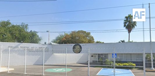 FGR catea dos ranchos en Villa de Álvarez; asegura armas, más de 2 mil 500 cartuchos y vehículos