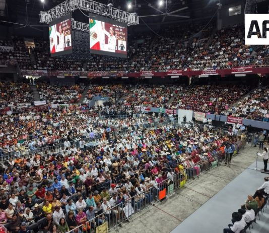 Sheinbaum destaca justicia laboral, ambiental y programas sociales durante asamblea en Sonora